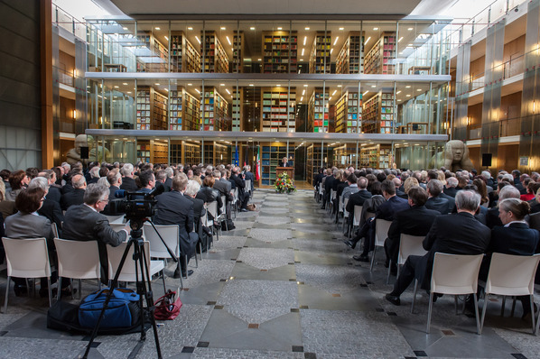 Innenhalle Oberverwaltungsgericht